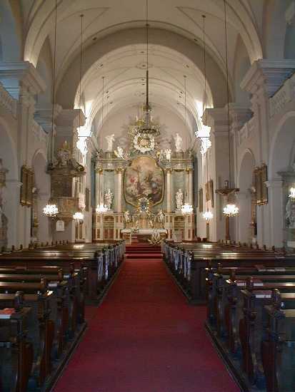 03-kirche-innen.jpg